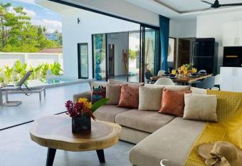 Villa Noi - Peaceful Villa has Balcony rooms