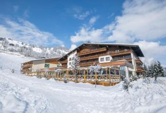 Hotel Victoria by VAYA has Balcony rooms