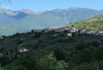 La casa della Nonna has Balcony rooms
