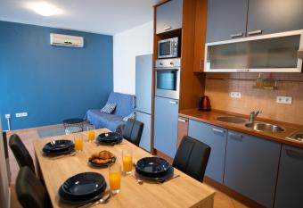 Apartman Blue allows 18 year olds to book a room