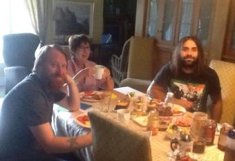 B&B Aux Deux Pignons allows 18 year olds to book a room