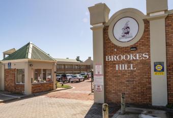 GND Properties Luxury Apartment has Balcony rooms