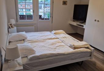 Hotel Chalet Bellerive allows 18 year olds to book a room