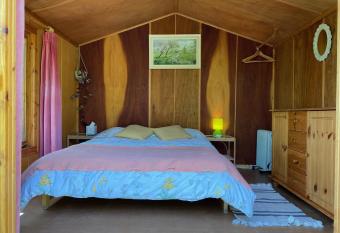 Cosy Cabin in Glastonbury allows 18 year olds to book a room