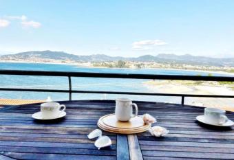 Mari  o, Sentir Y Disfrutar El Mar has Balcony rooms