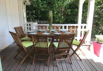ARCACHON- 600 m de la plage-Au calme-8 couchages has Balcony rooms