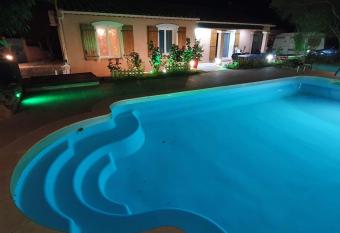 Villa La Rose Des Vents has Balcony rooms