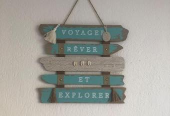 Situation id  ale F2, 2 eme ligne,climatis  , plage has Balcony rooms