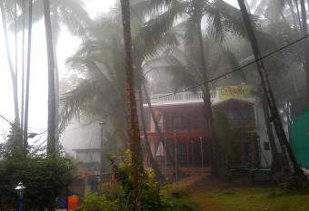 Lata Suman Cottage has Balcony rooms