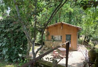 Cabane atypique pour s  jours d  connect  s allows 18 year olds to book a room