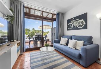 Holyhome Mills 1113 has Balcony rooms