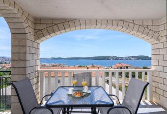 Apartments Eva has Balcony rooms