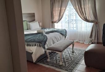 Courtlyguesthouse has Balcony rooms