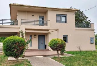 Villa Lebesis by Mesogios Group allows 18 year olds to book a room