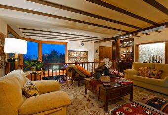 Fant  stica casa con vistas al mar has rooms with a private hot tub