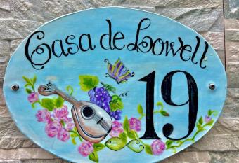 Casa de Lowell has Balcony rooms