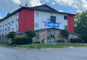 Studio 6 Little Rock, Ar - South has Smoking rooms