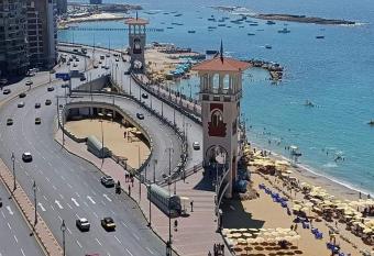                                          /                                 7                                                  45          has rooms with a private hot tub