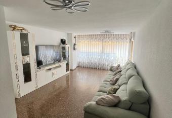 Piso moderno y comodo con aire acondicionado has Balcony rooms