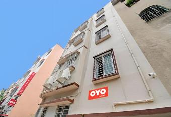 HOTEL DIAMOND REGENCY has Smoking/Balcony rooms