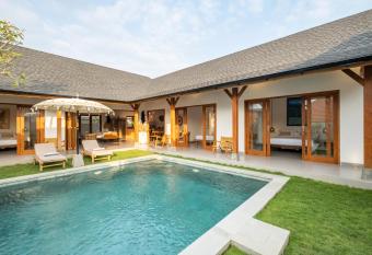 Charming 3 Bedroom Villa Ketut has Balcony rooms