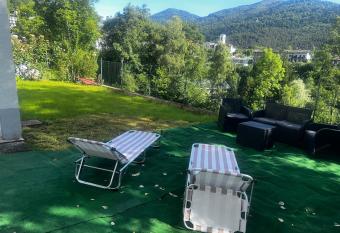 La Villa has Balcony rooms