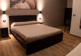 Sant   has Balcony rooms