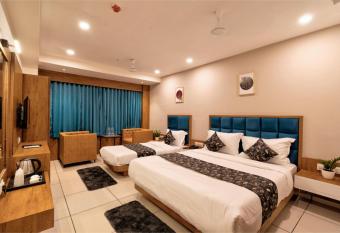 Hotel Royal Crown has Balcony rooms