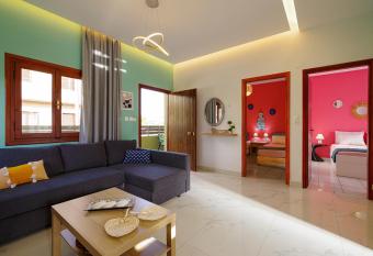 Entire vacation house near beach has Balcony rooms