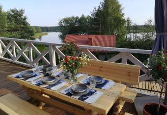 Mazuria Inulec has Balcony rooms