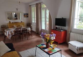 Appartement - C  te d Azur has Balcony rooms
