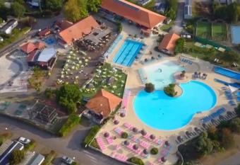 Ocean & Lac Biscarrosse Mobile home 4chambres-10 places allows 18 year olds to book a room