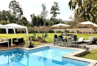 Sunni Pacha - Casa de Campo has Balcony rooms