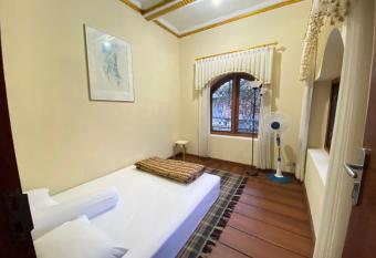 NN Homestay has Balcony rooms