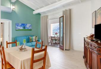 Casa Emmegi has Balcony rooms
