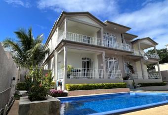 Wonderful Duplexes at the residence Le Roc, Flic en Flac has Balcony rooms