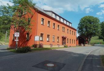 Haus Gaia has Balcony rooms
