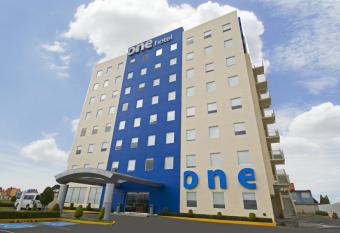 One Toluca Aeropuerto allows 18 year olds to book a room