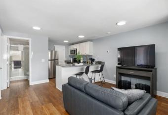 Cozy 2-Bed Near OSU Campus allows 18 year olds to book a room