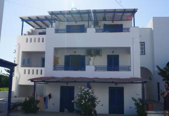 Studios Vagos 1 has Balcony rooms