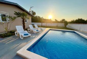 Holiday Home Luca has Balcony rooms