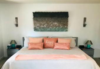 Artsy Casita, King Bed, Walk to Trails & Food, Mountain Views, Trail Pass has Balcony rooms