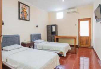 Mahendra Beach Inn has Balcony rooms