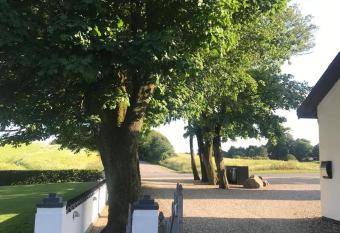 Den Hvide Farm has Balcony rooms