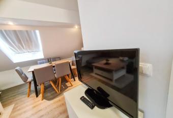 Apartment Rosa 501 has Balcony rooms