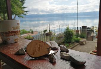 Blue Bay Guest House has Balcony rooms