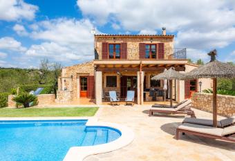 Es Tur   de Son Mel has Balcony rooms