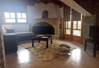 Cozy house has Balcony rooms