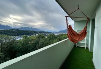 Appartement T3 Aix les bains has Balcony rooms