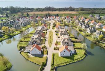 Resort Citta Romana has Smoking rooms